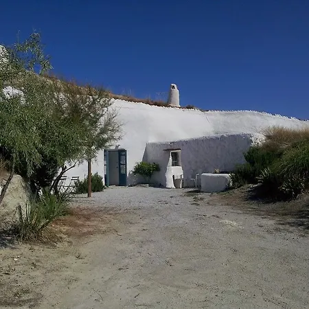 Cueva El Ermitano Holiday home Baza