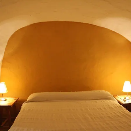 Cueva El Ermitano Holiday home Baza