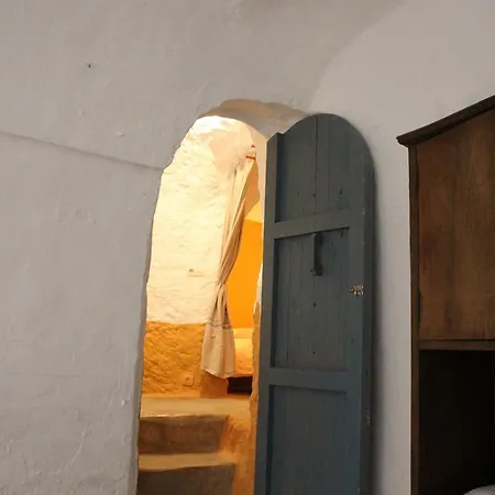 Cueva El Ermitano * Baza
